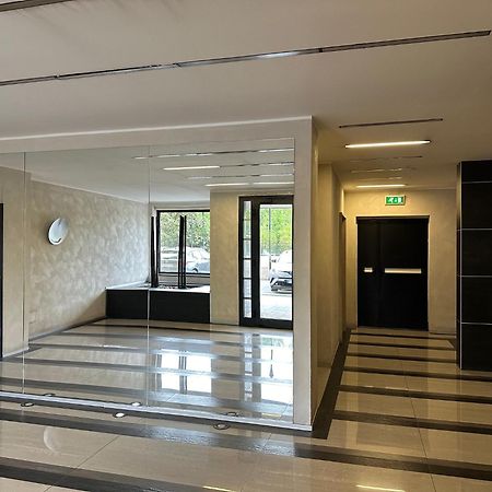 Ginevra Home Sesto San Giovanni Luaran gambar