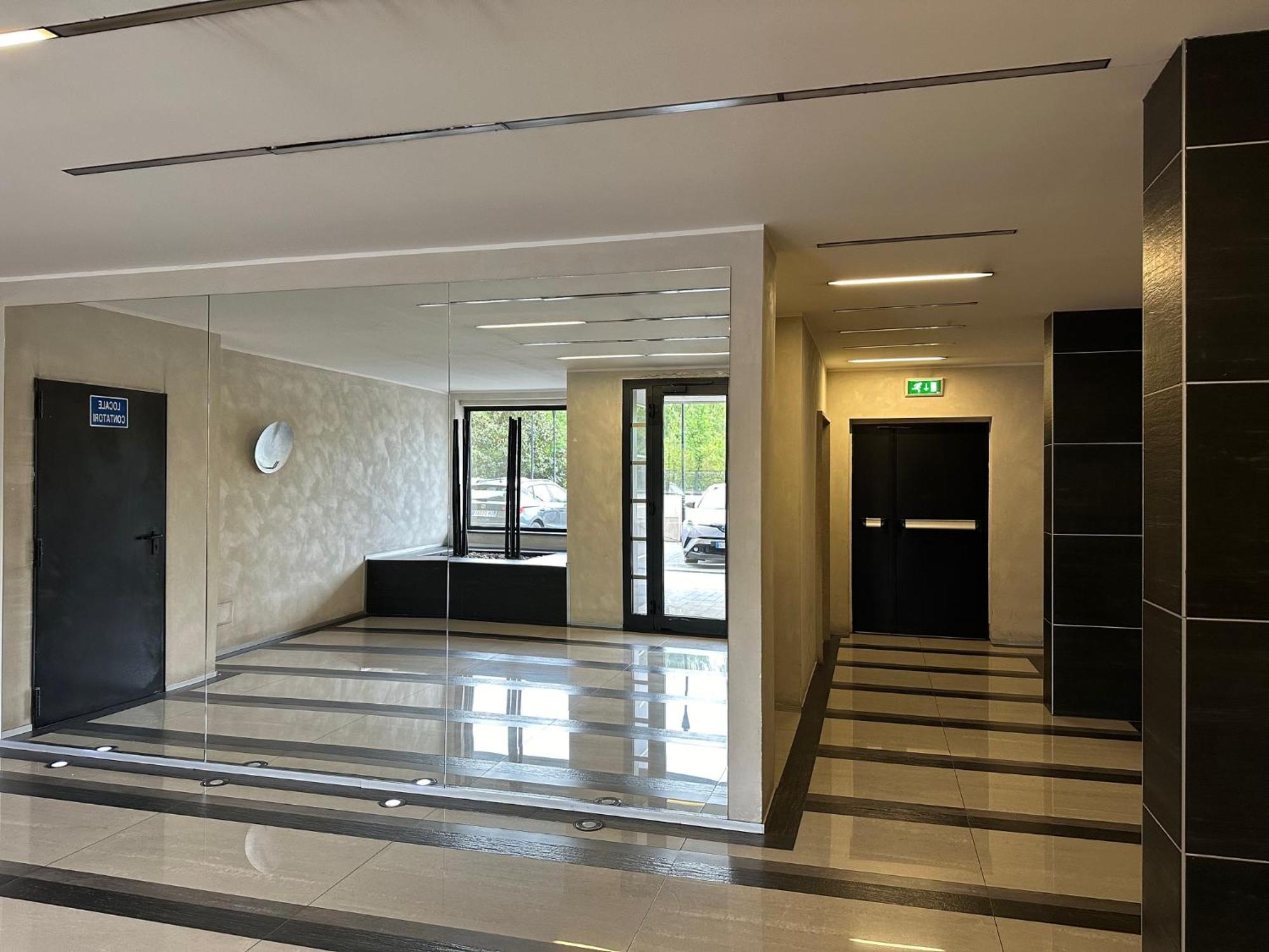 Ginevra Home Sesto San Giovanni Luaran gambar